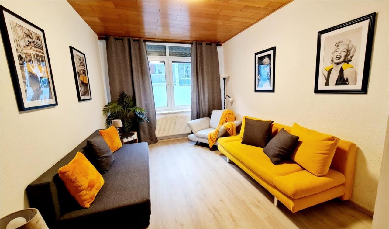 Elena Flat Sonnenblumen Duisburg Zentrum Extérieur photo