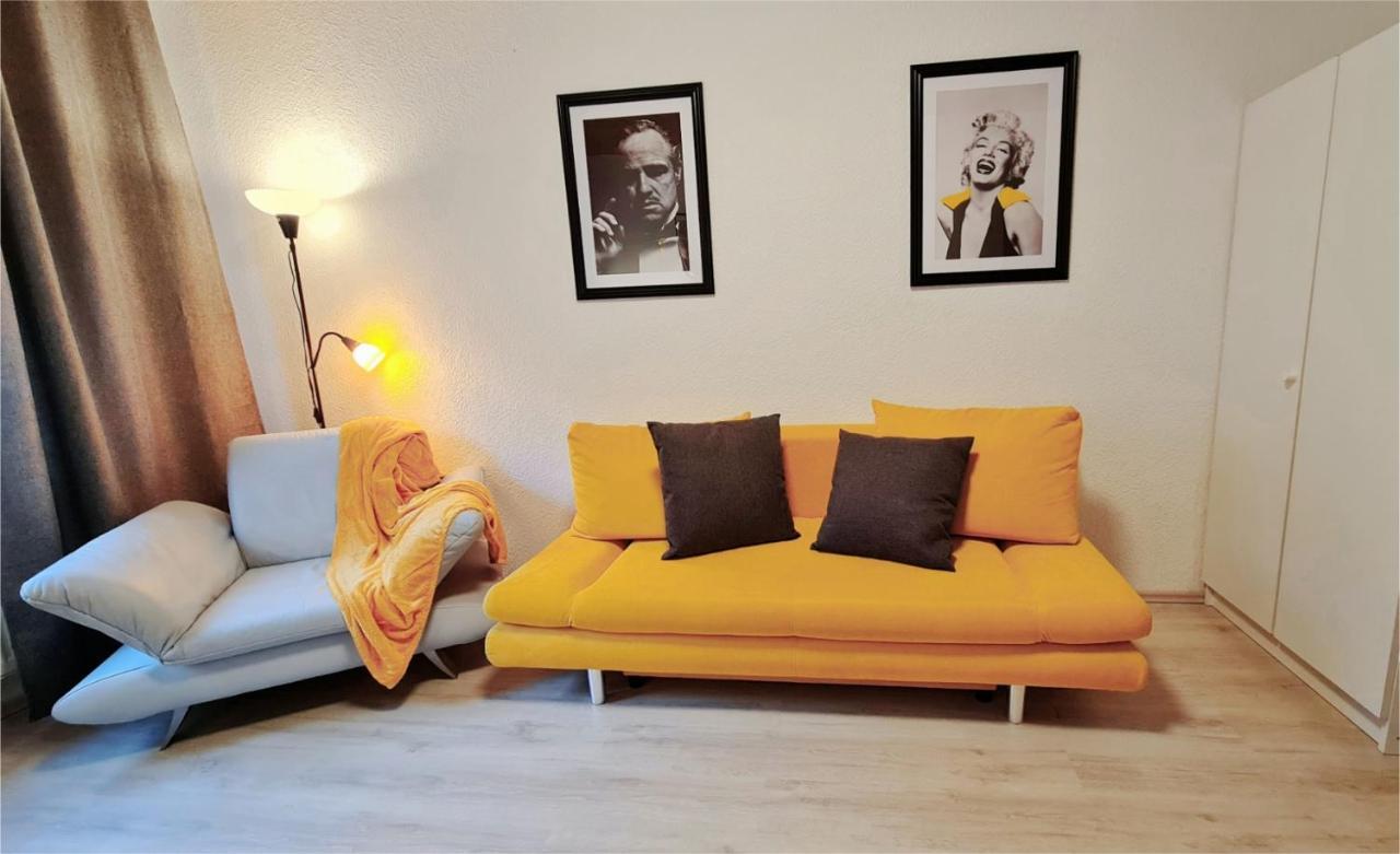 Elena Flat Sonnenblumen Duisburg Zentrum Extérieur photo